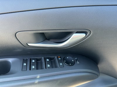 2026 Hyundai TUCSON Blue SE