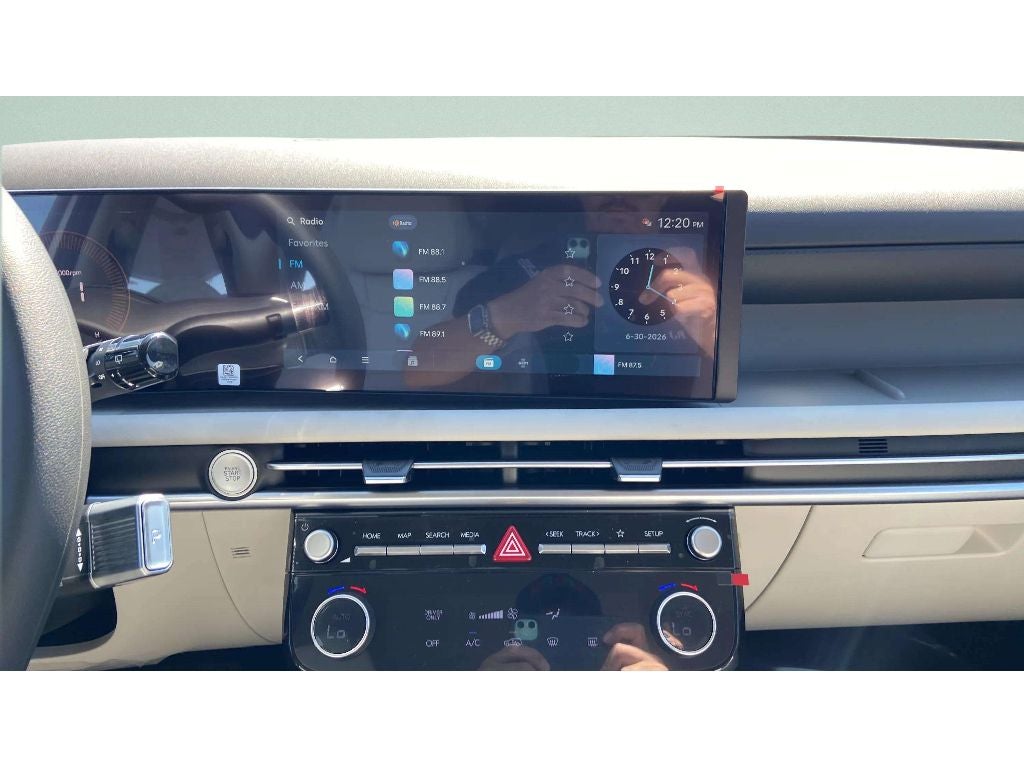 2026 Hyundai TUCSON Blue SE