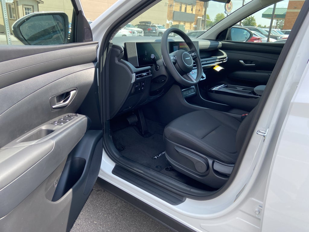 2026 Hyundai TUCSON Blue SE