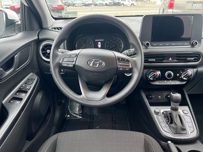 2022 Hyundai KONA SEL