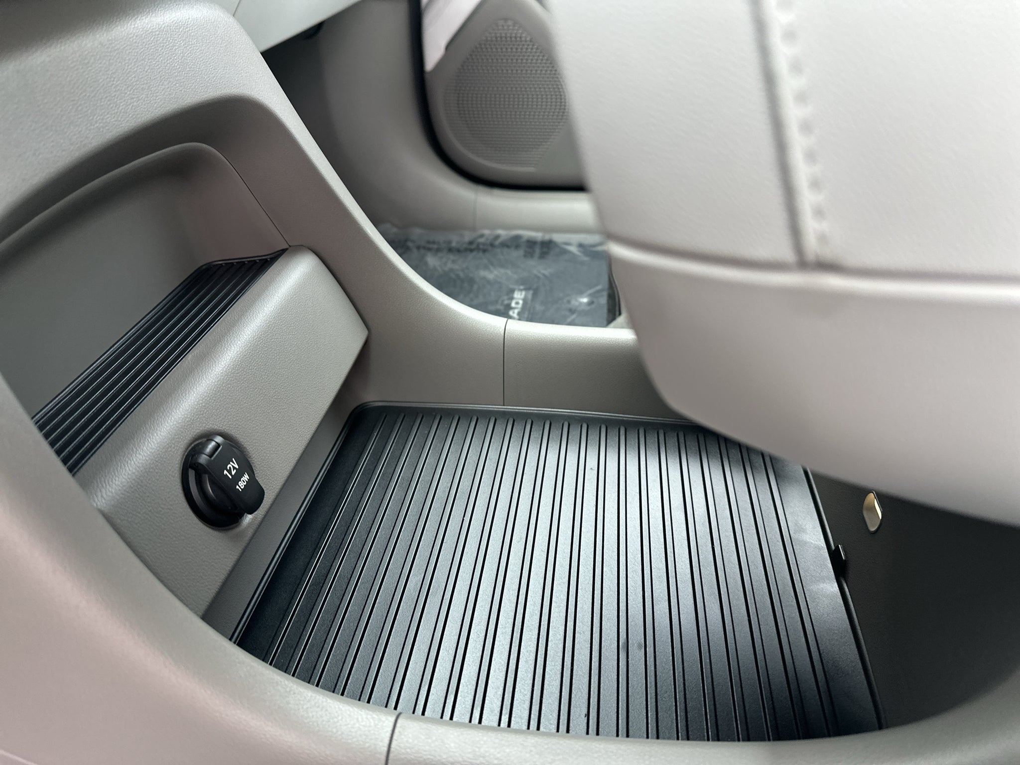 2026 Hyundai PALISADE HYBRID SEL Premium 8P