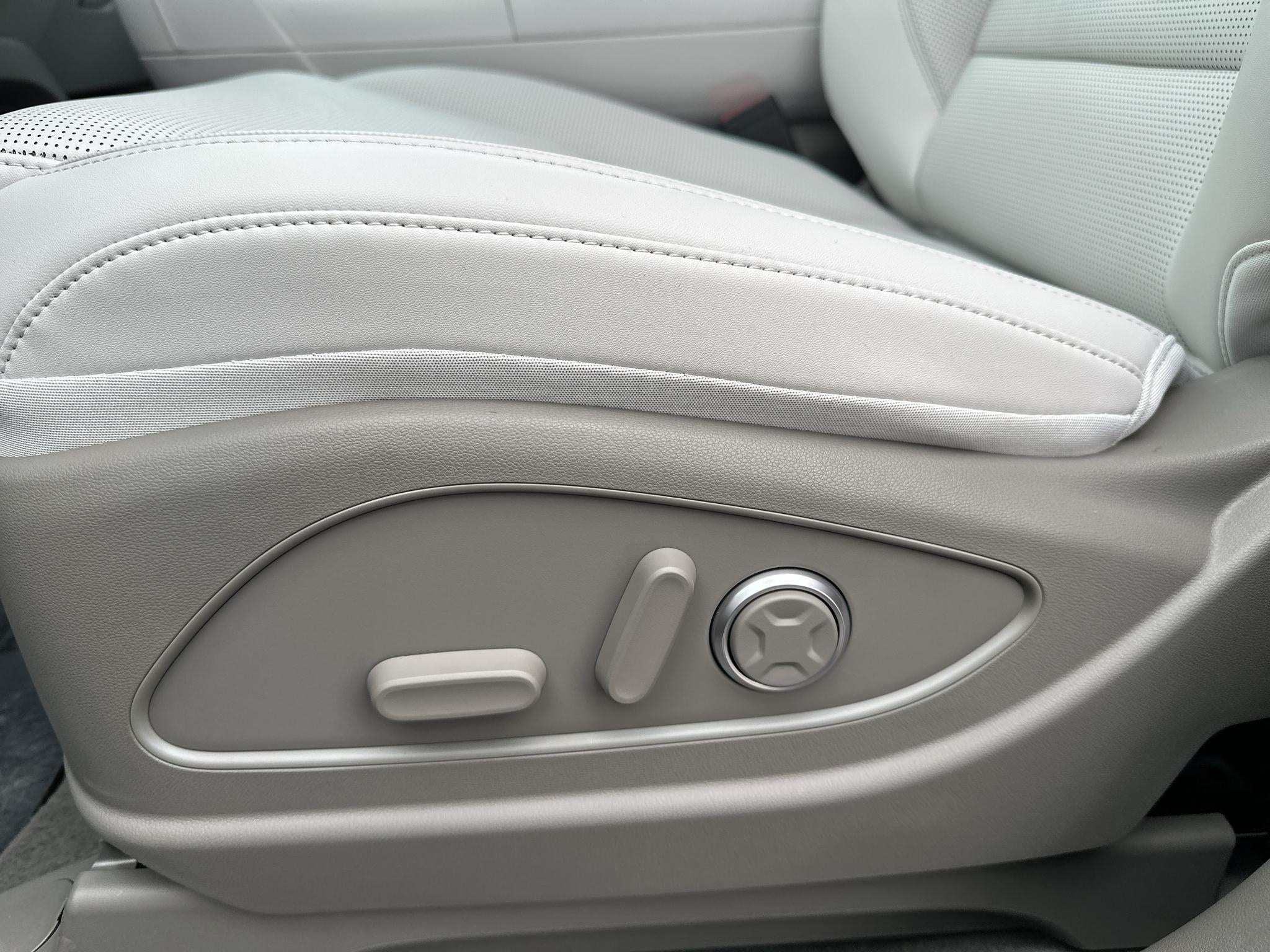 2026 Hyundai PALISADE HYBRID SEL Premium 8P