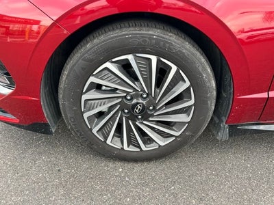 2025 Hyundai SONATA HYBRID SEL