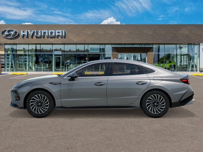 2026 Hyundai SONATA HYBRID SEL