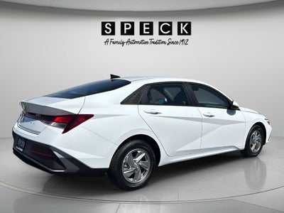 2026 Hyundai ELANTRA SE