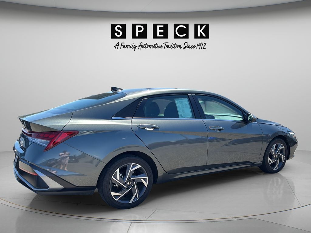 2025 Hyundai ELANTRA SEL Convenience