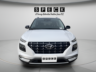 2026 Hyundai VENUE SEL W/Two-Tone Roof