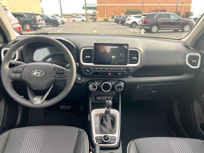 2026 Hyundai VENUE SEL W/Two-Tone Roof
