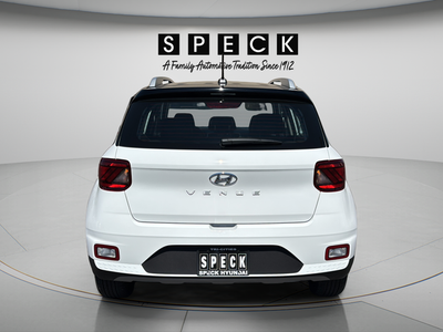 2026 Hyundai VENUE SEL W/Two-Tone Roof