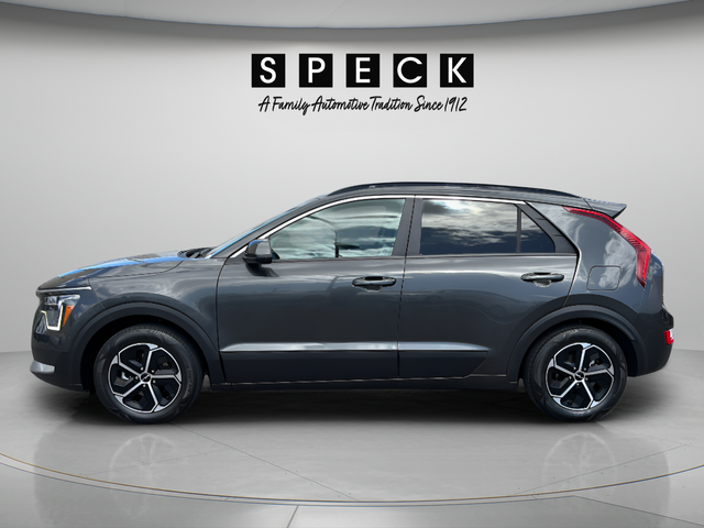 2023 Kia Niro LX