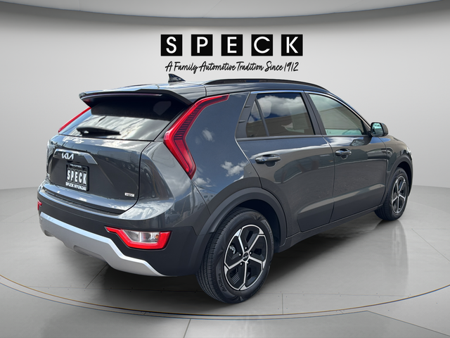 2023 Kia Niro LX