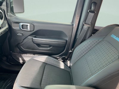 2021 Jeep Wrangler Islander