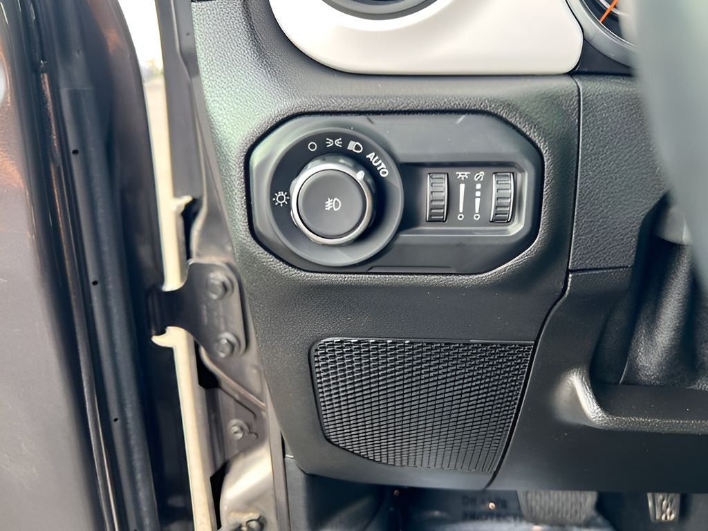2021 Jeep Wrangler Islander