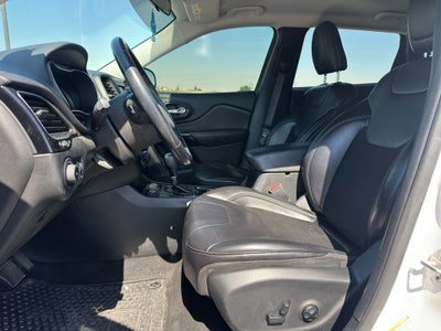 2020 Jeep Cherokee Altitude