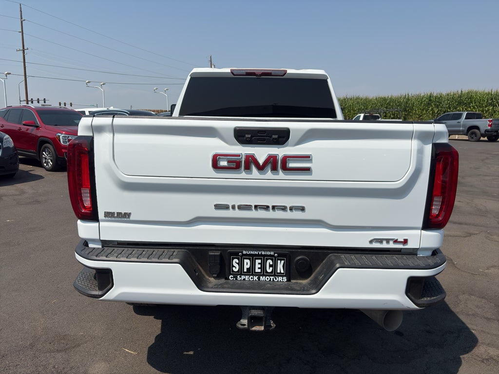 2022 GMC Sierra AT4