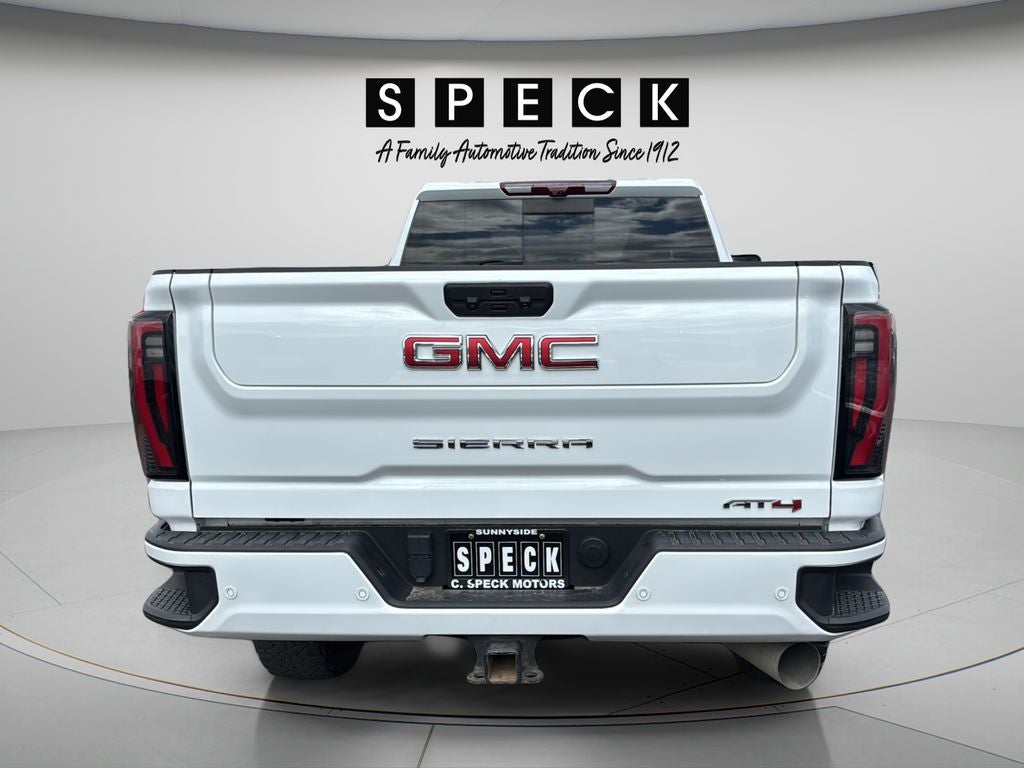 2024 GMC Sierra AT4