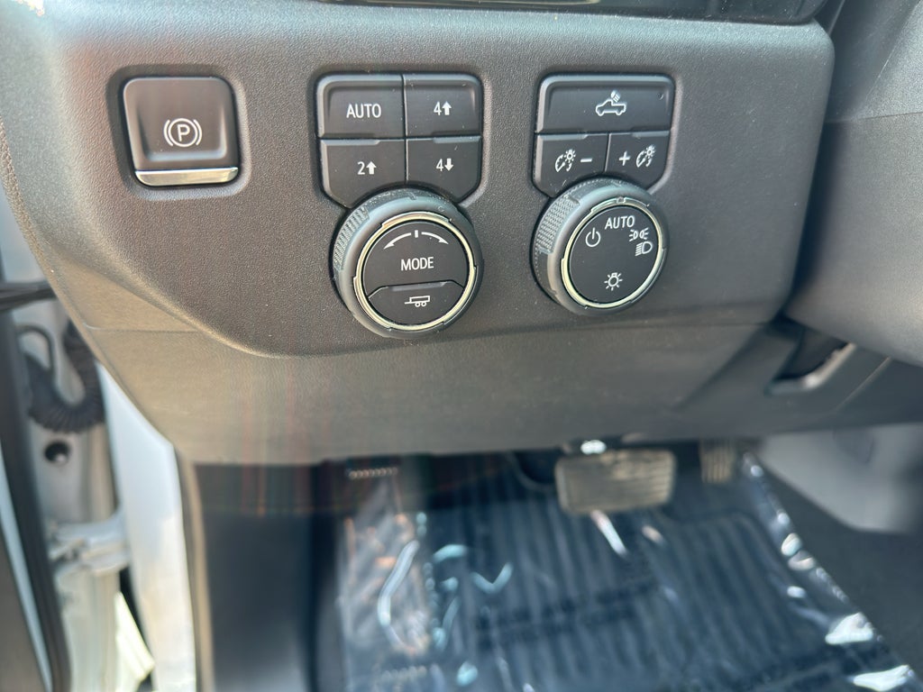 2023 Chevrolet Silverado LT