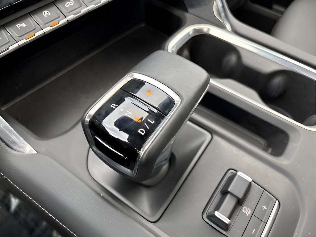 2025 GMC Sierra Denali