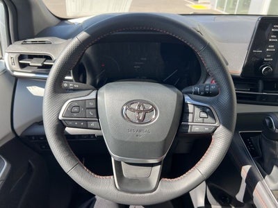 2024 Toyota Sienna XSE 8 Passenger
