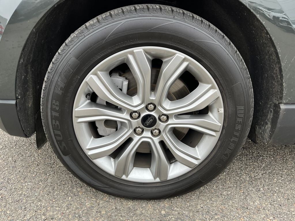 2023 Ford Edge Titanium