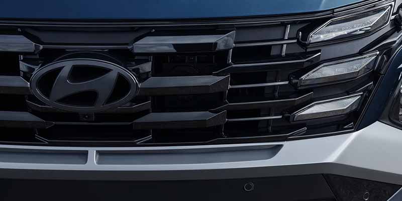 Hyundai Tucson Front Grille Detail
